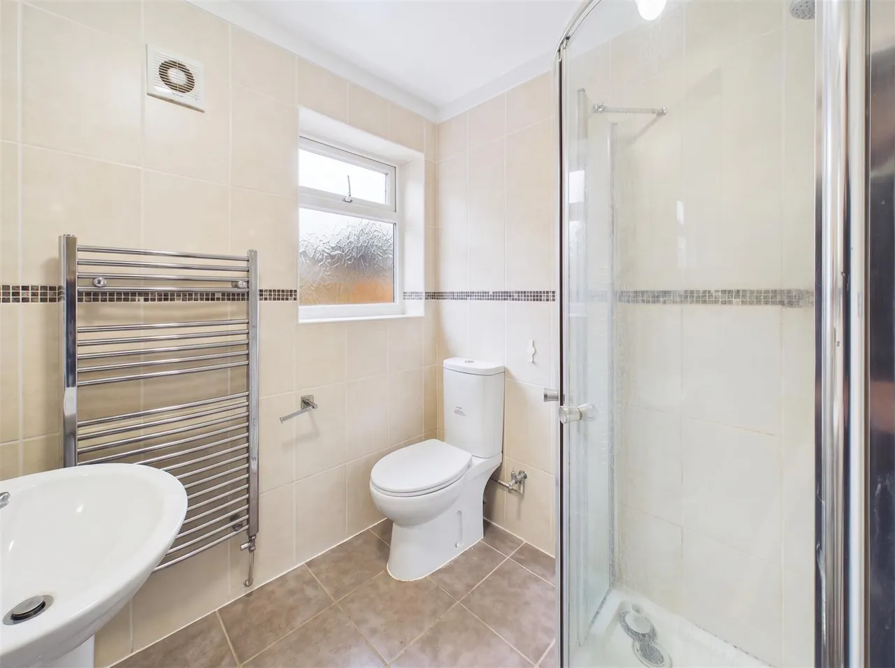 Stanley Walk, Horsham, RH13, photo 6