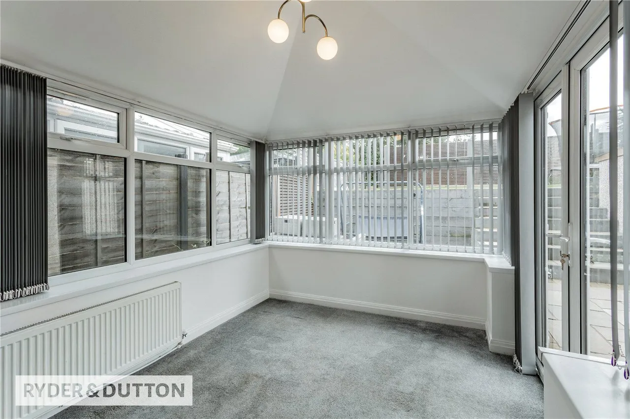 Sedgley Avenue, Buersil, OL16, photo 8