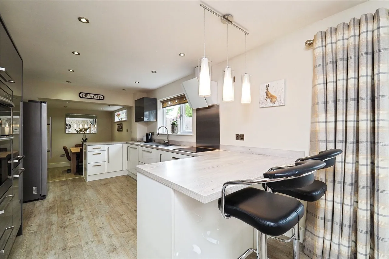 Portland Park Close, Hucknall, Nottingham, Nottinghamshire, NG15, photo 3