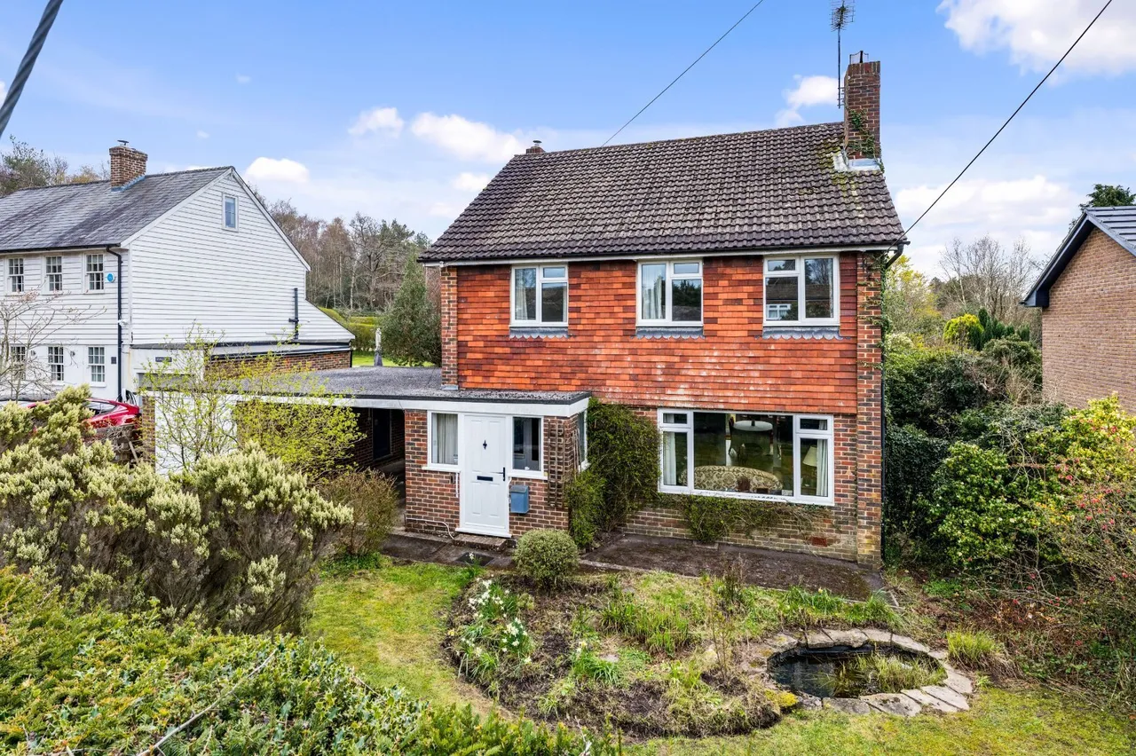 4 bed house for sale, Stone Quarry Road, Chelwood Gate, RH17