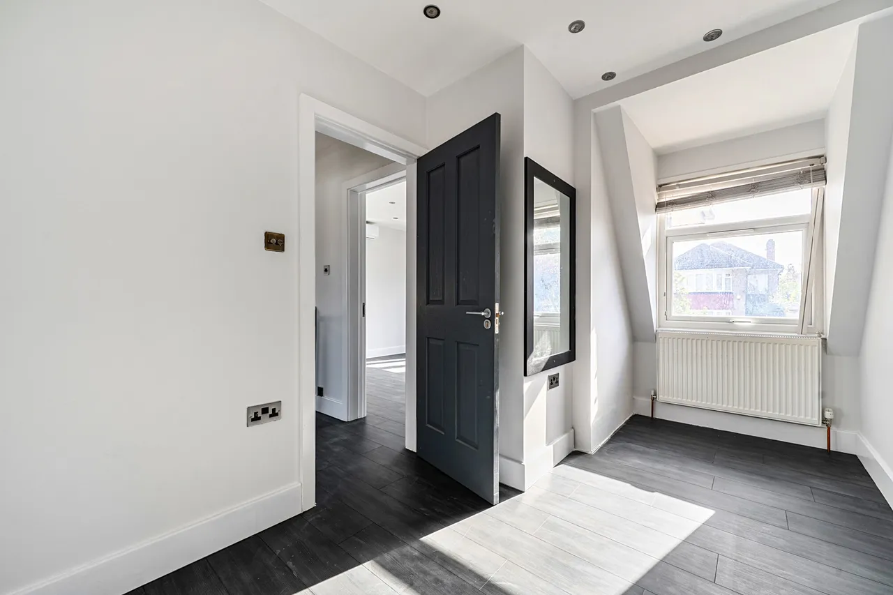 Chester Drive, Harrow, HA2, photo 13