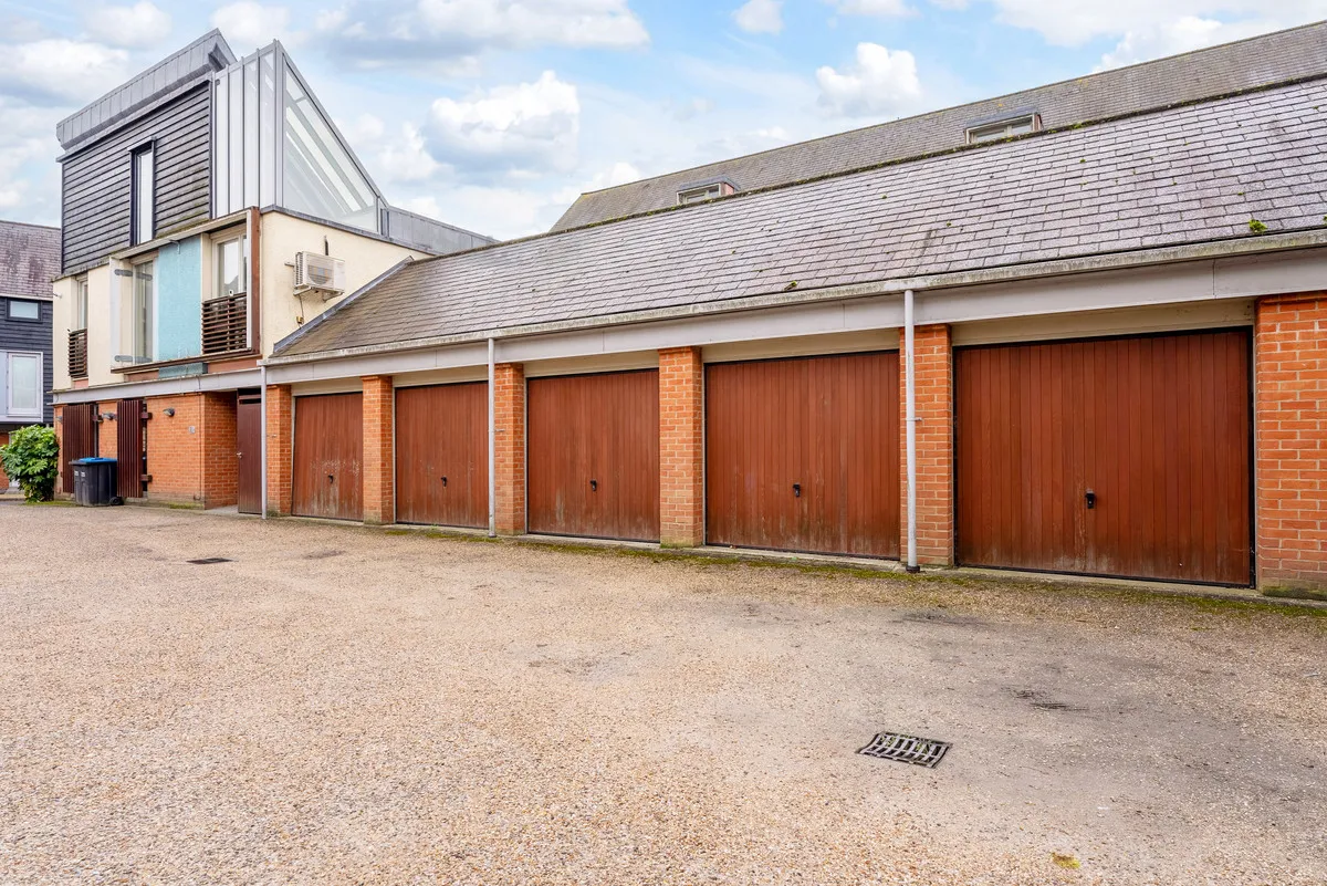 The Chase, Harlow, CM17, photo 21
