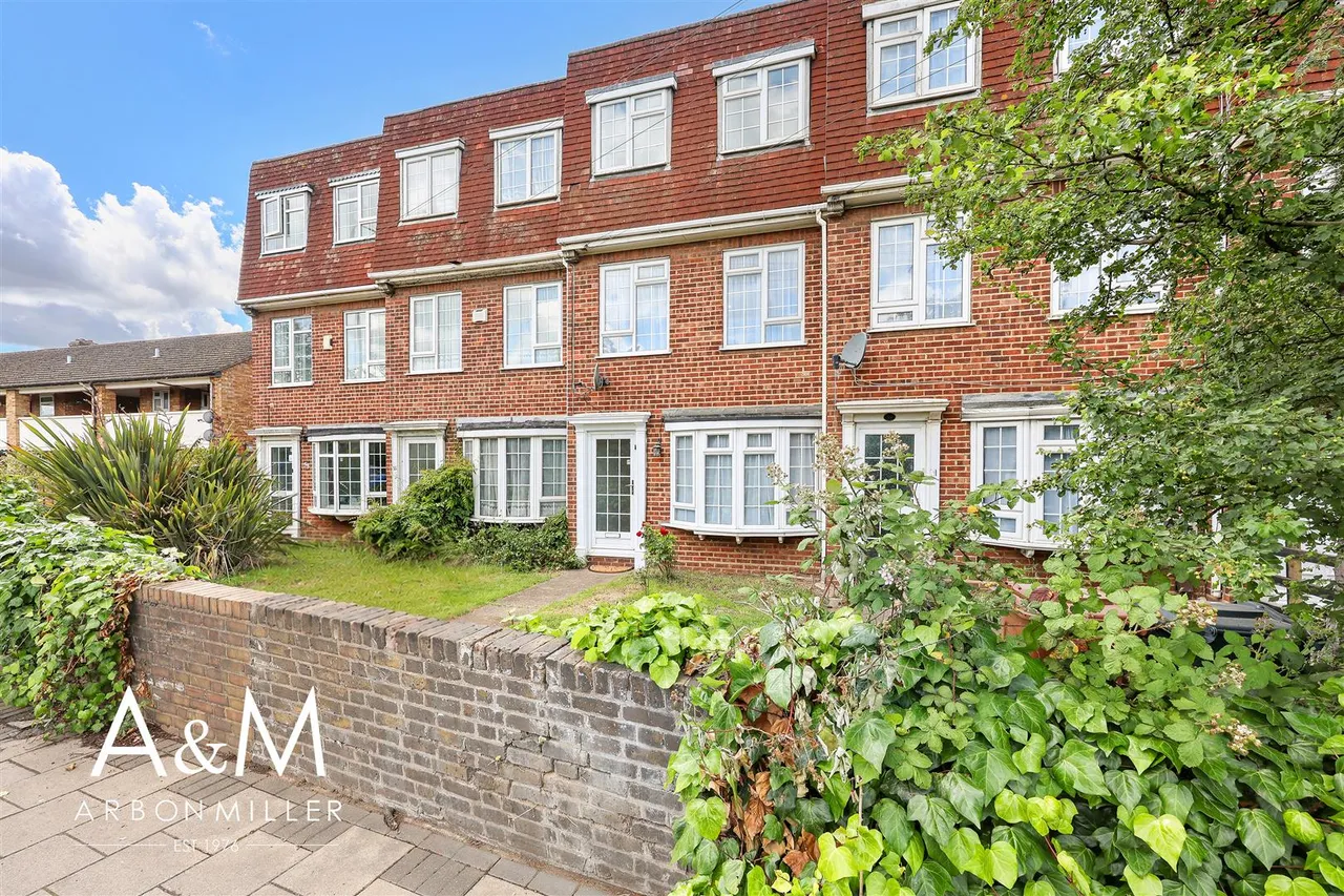 Lansbury Avenue, Chadwell Heath, Essex, Romford, RM66SD, photo 21
