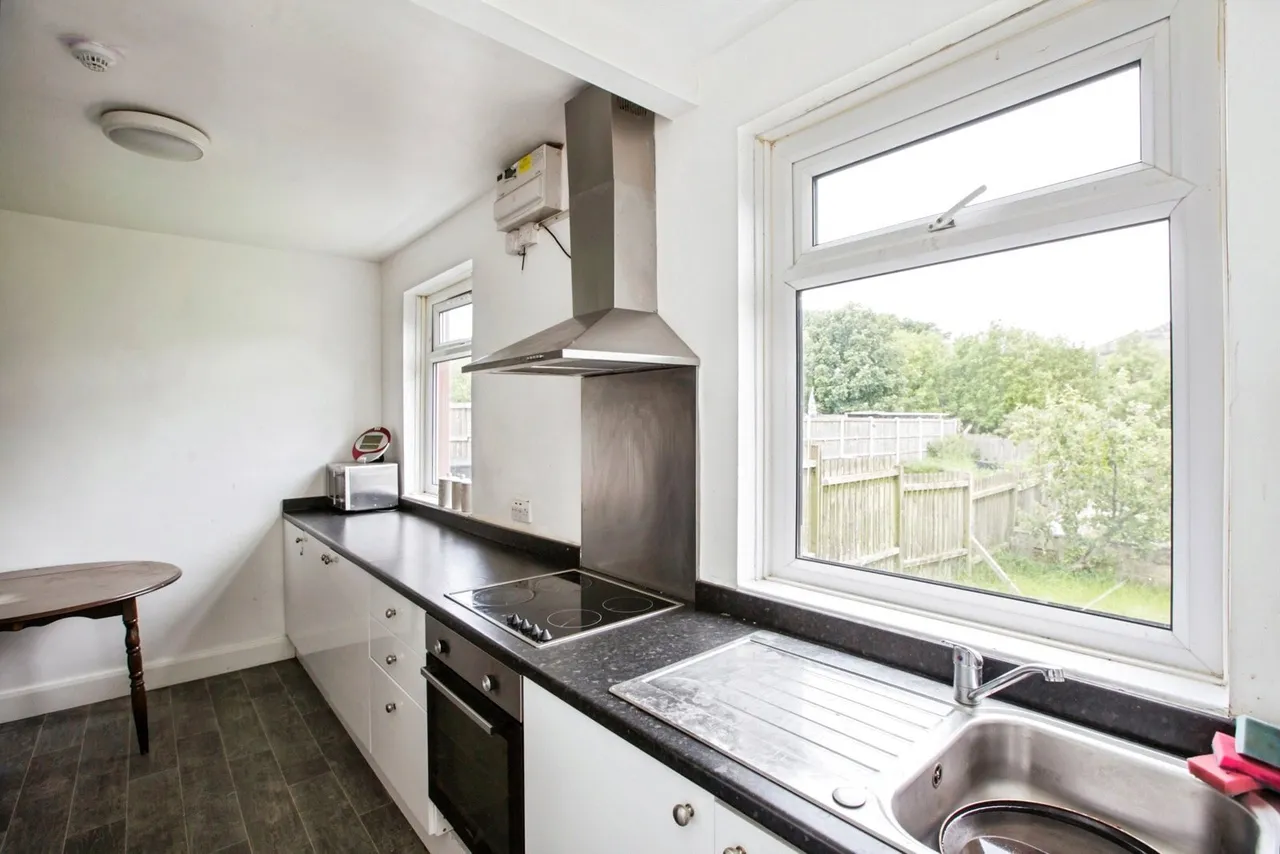 Ovenden Way, Halifax, HX3, photo 10