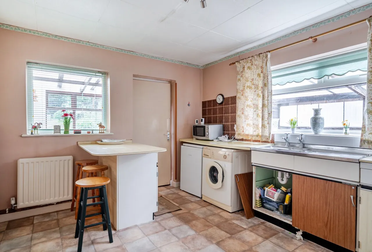 Stanhope Road, Gloucestershire, Longwell Green, BS30 9AG, photo 7