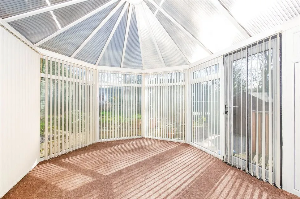 Hoyle Court Road, Baildon, West Yorkshire, BD17, photo 5