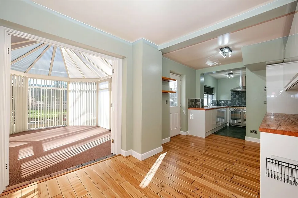Hoyle Court Road, Baildon, West Yorkshire, BD17, photo 2