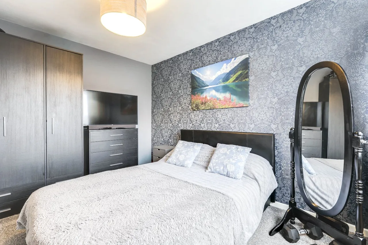 Merton Avenue, Farsley, LS28, photo 9