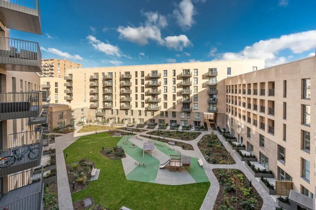 Perryfield Way, London, NW9, photo 4