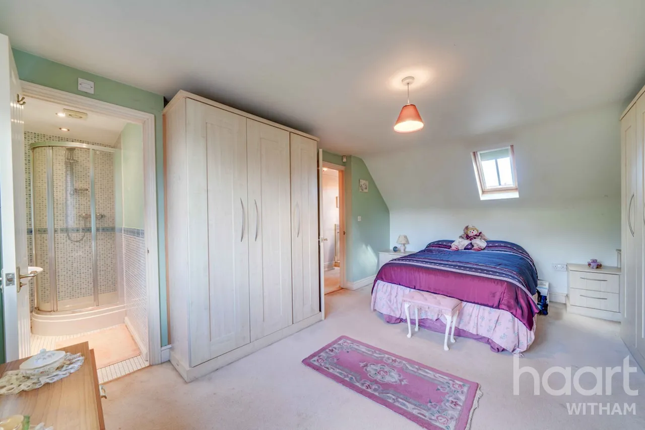 Collingwood Road, Witham, CM8, photo 13