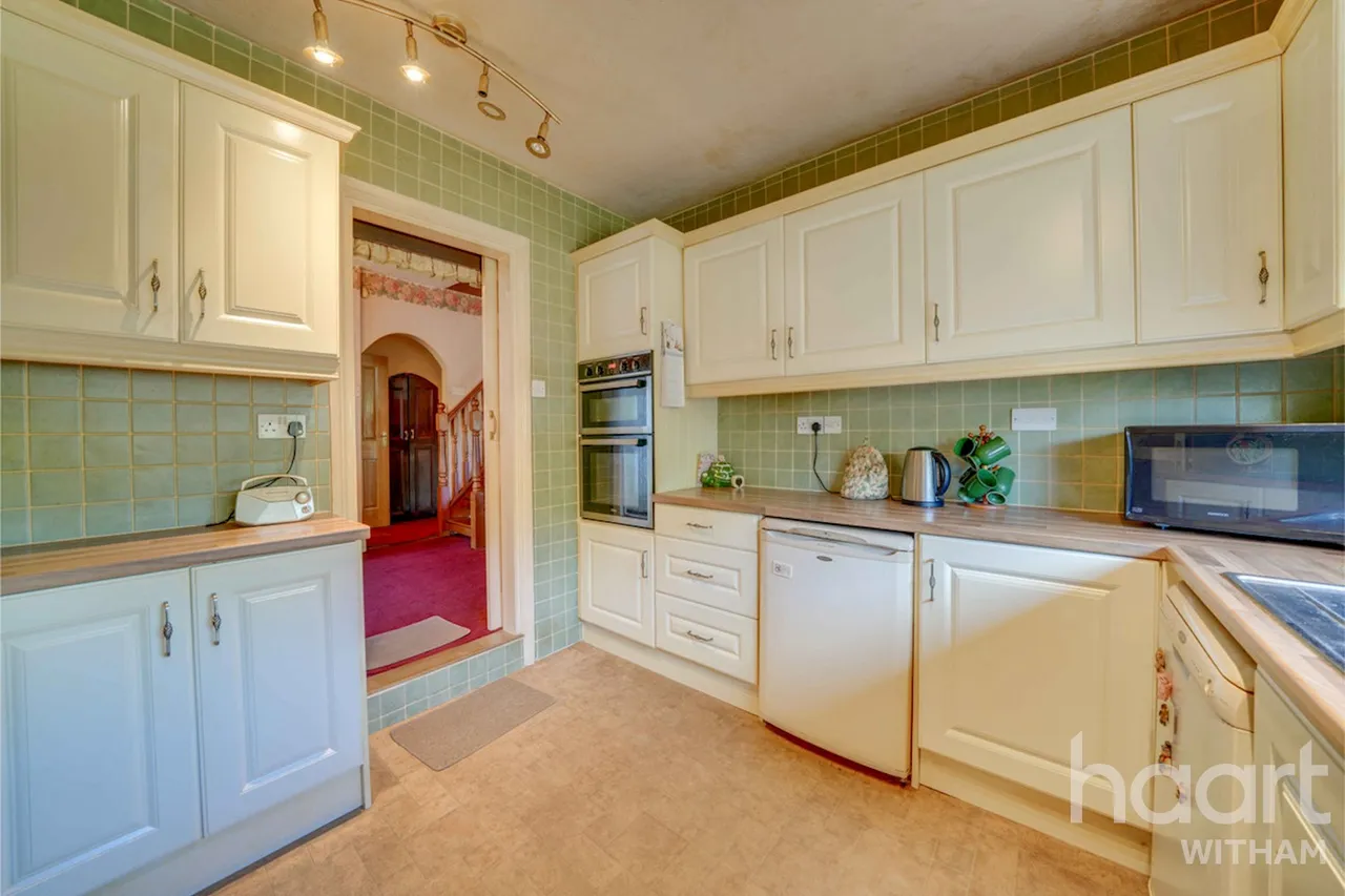 Collingwood Road, Witham, CM8, photo 7