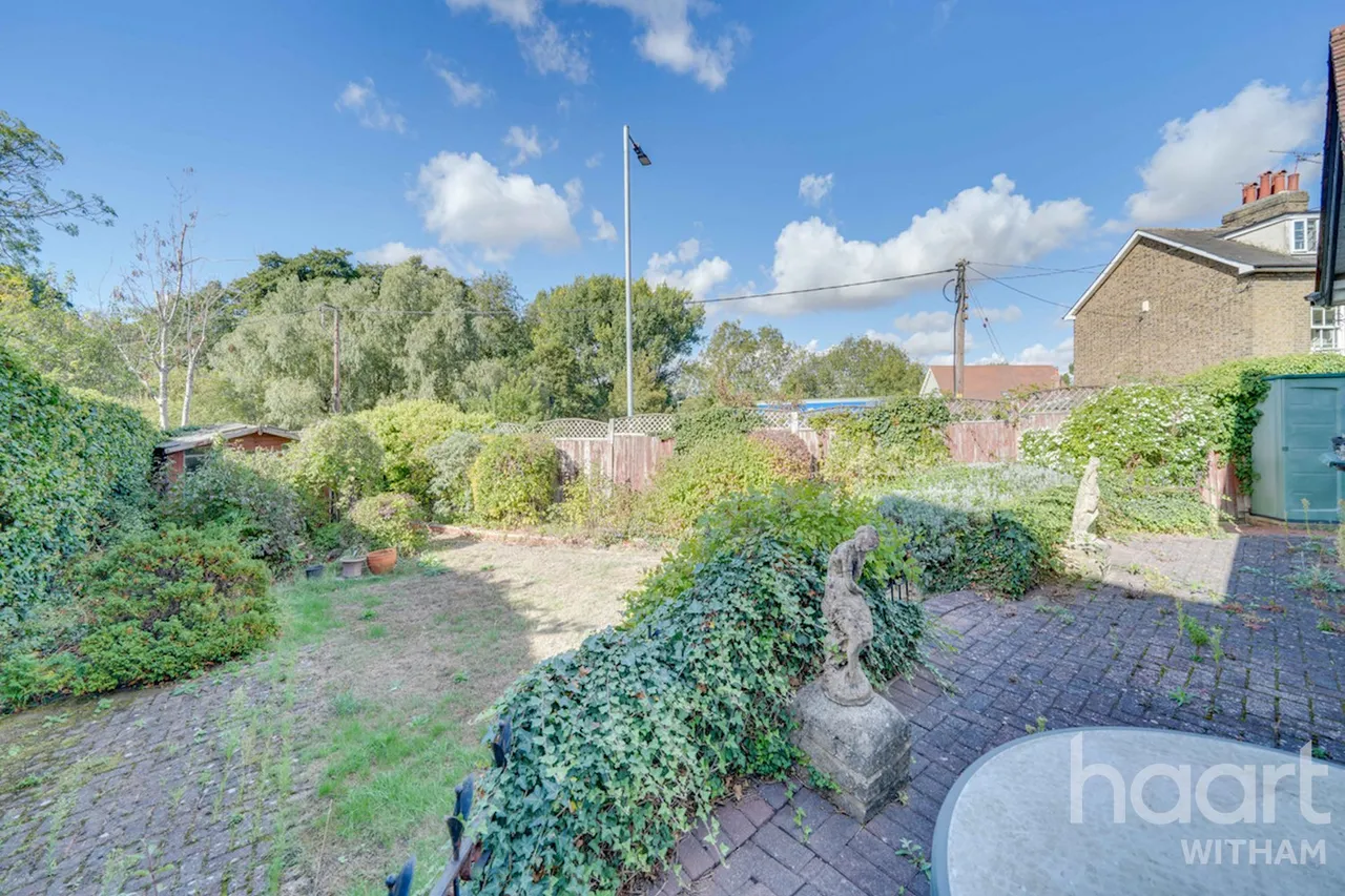 Collingwood Road, Witham, CM8, photo 17