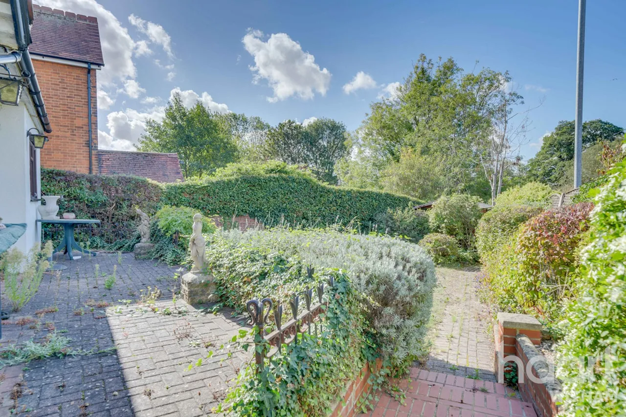 Collingwood Road, Witham, CM8, photo 18