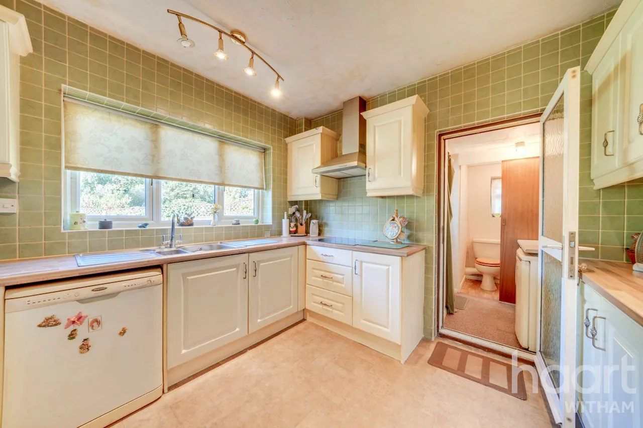 Collingwood Road, Witham, CM8, photo 6