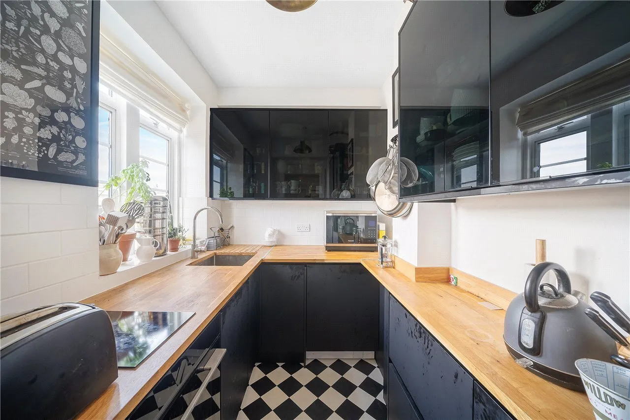 Vicarage Gate, London, W8, photo 6