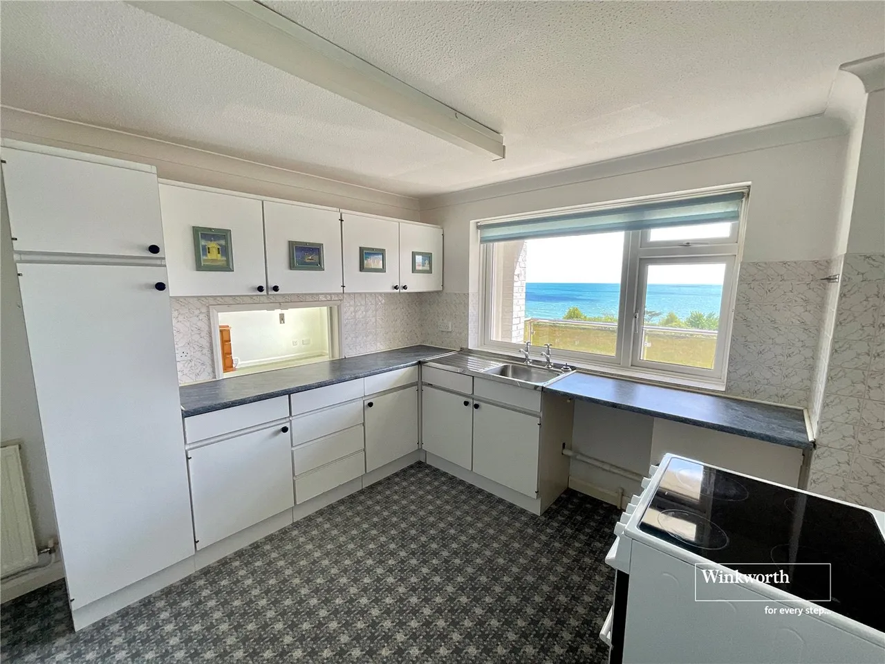 Beacon Drive, Christchurch, Dorset, BH23, photo 4