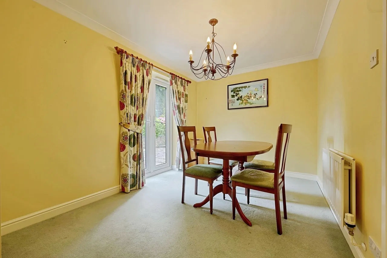 Eskdale Close, Burnley, Lancashire, BB10, photo 4