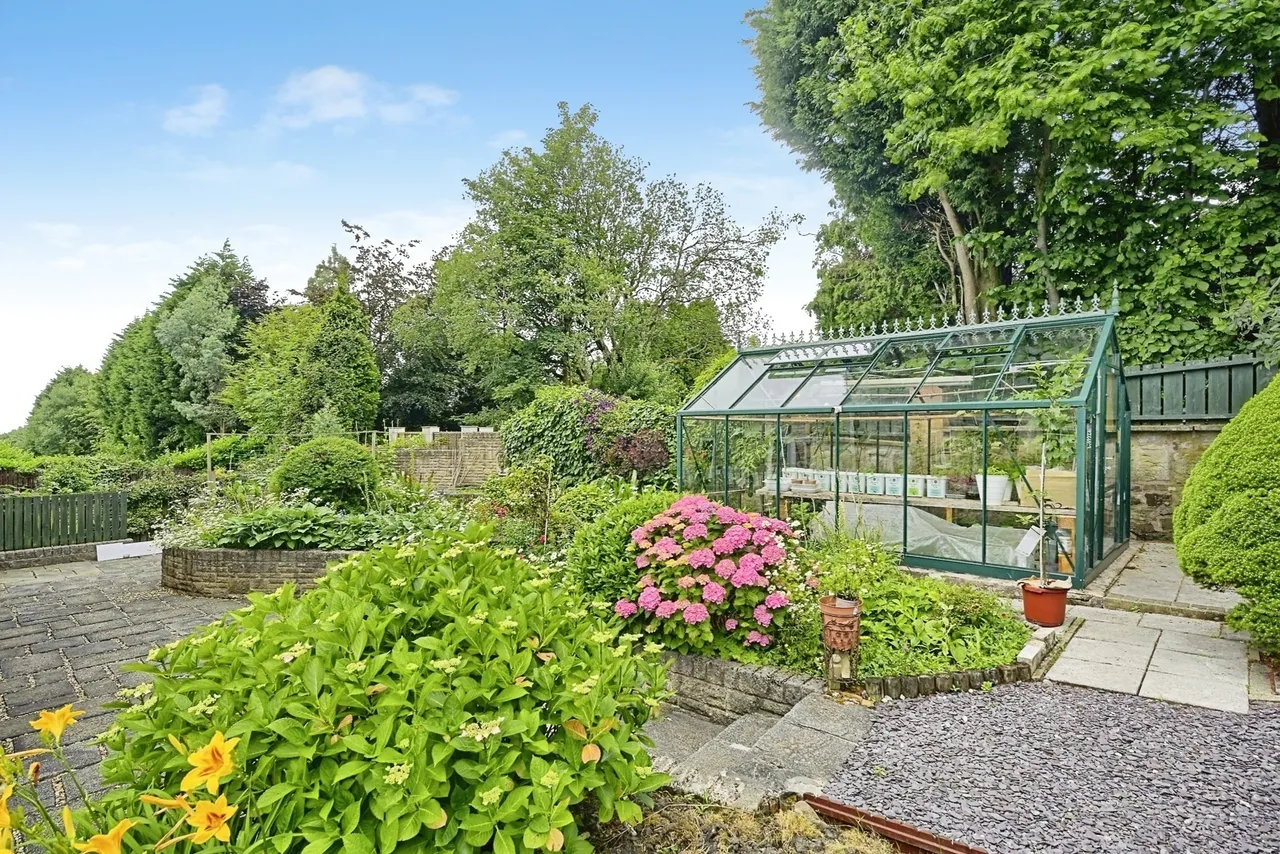 Eskdale Close, Burnley, Lancashire, BB10, photo 14