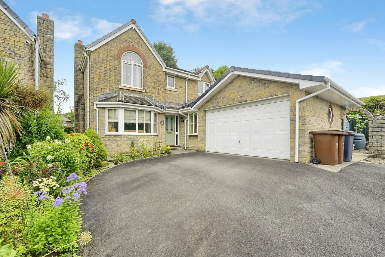 4 bed house for sale — Eskdale Close, Burnley, Lancashire, BB10
