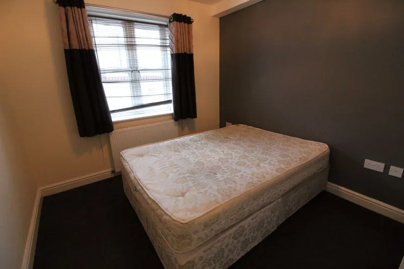 Russell Rise, Luton LU1 5EX, photo 4