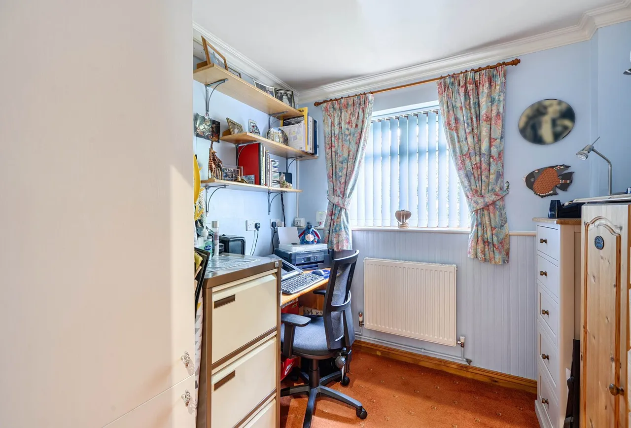 Marlow Drive, Cheam, SM3 9AZ, photo 11