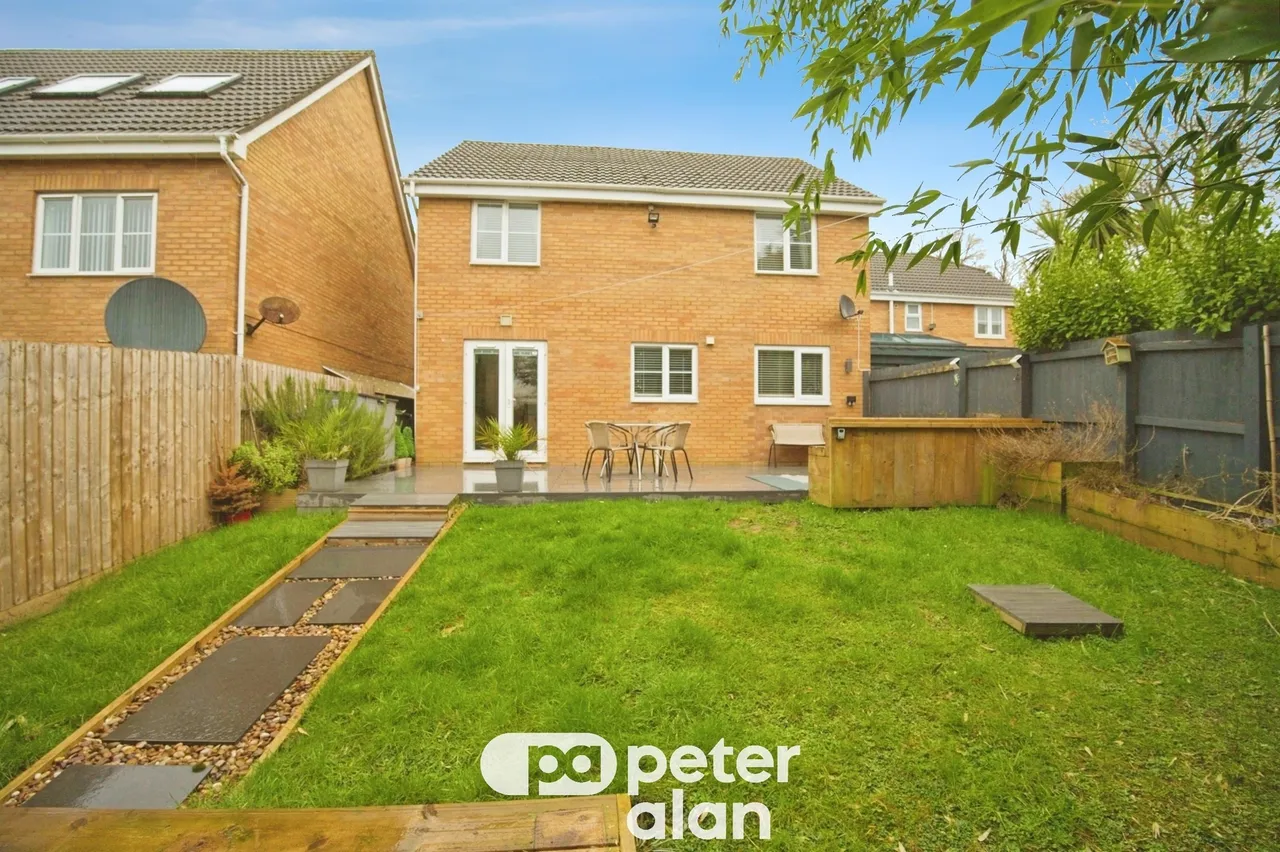 Bassetts Field Cardiff, CF14, photo 18
