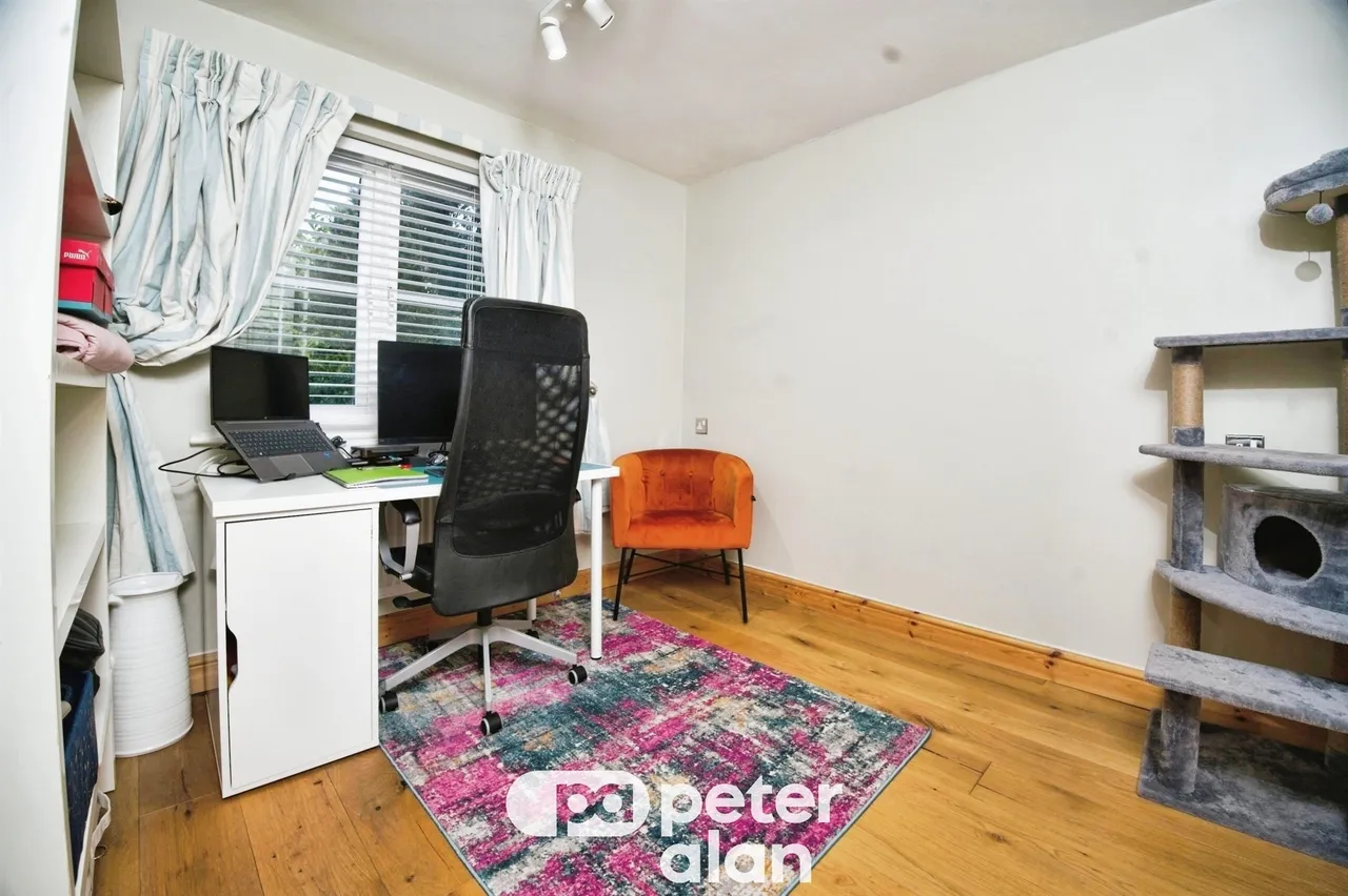 Bassetts Field Cardiff, CF14, photo 11