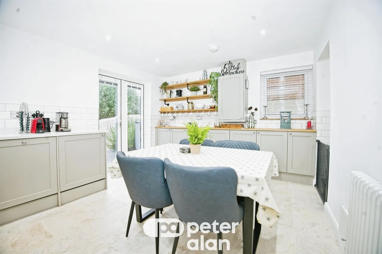 Bassetts Field Cardiff, CF14, photo 6