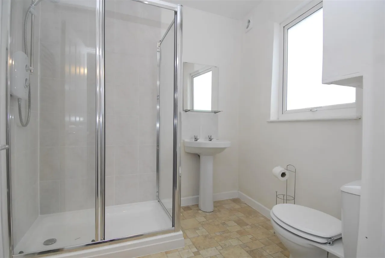Clifton Place, Plymouth, photo 8