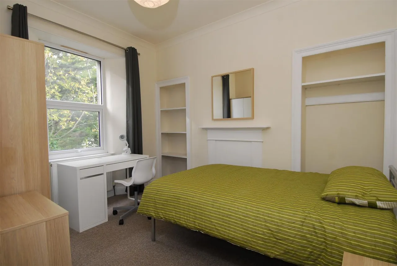 Clifton Place, Plymouth, photo 6