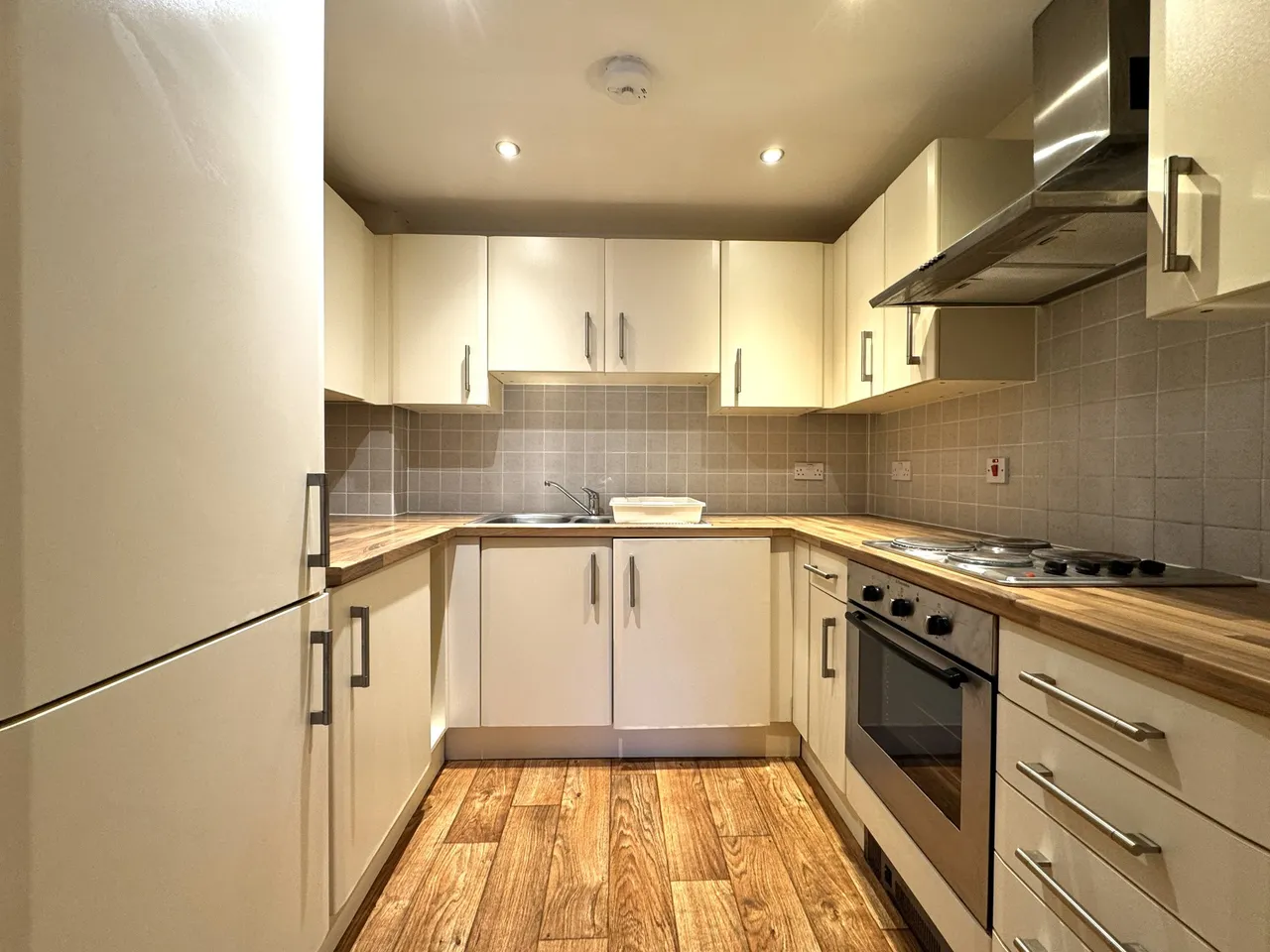 Kings Road, Swansea, West Glamorgan, SA1 8PY, photo 5
