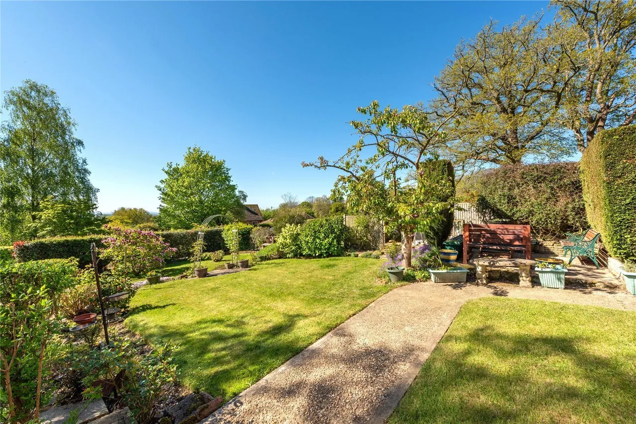 Broomehall Road, Coldharbour, RH5, photo 2