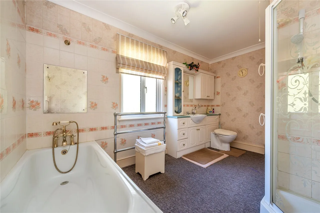 Broomehall Road, Coldharbour, RH5, photo 17
