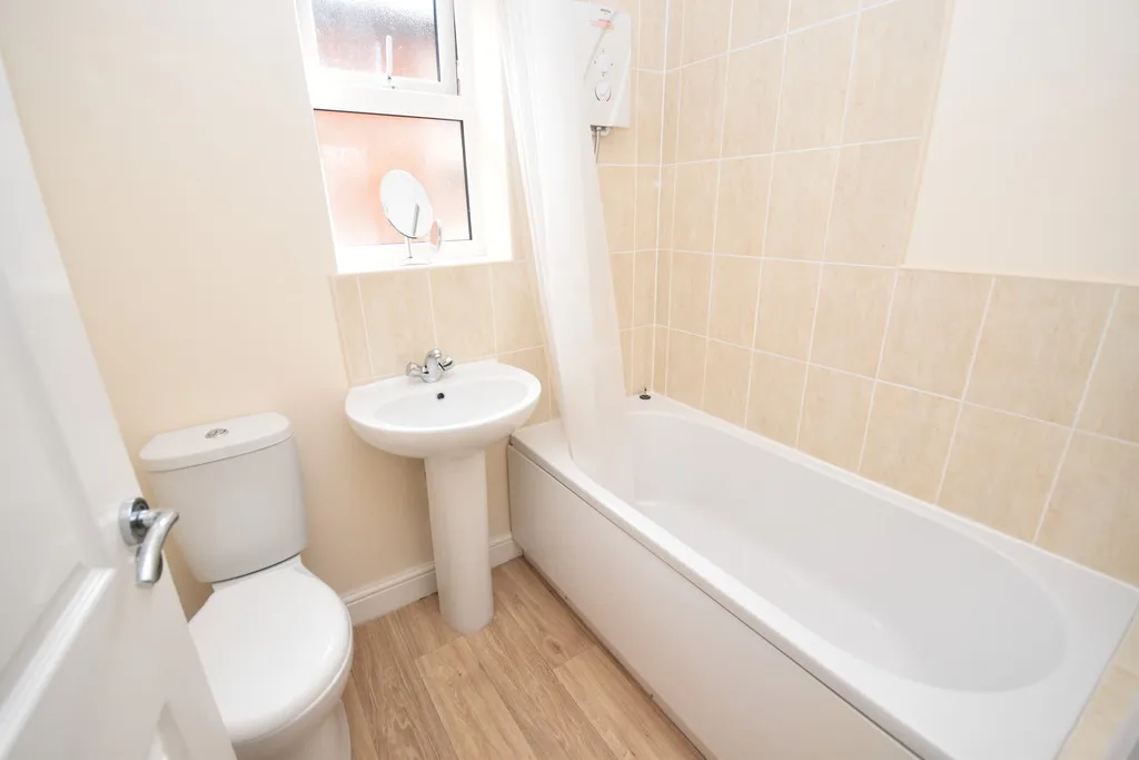 Chester Road, Nomans Heath, photo 11