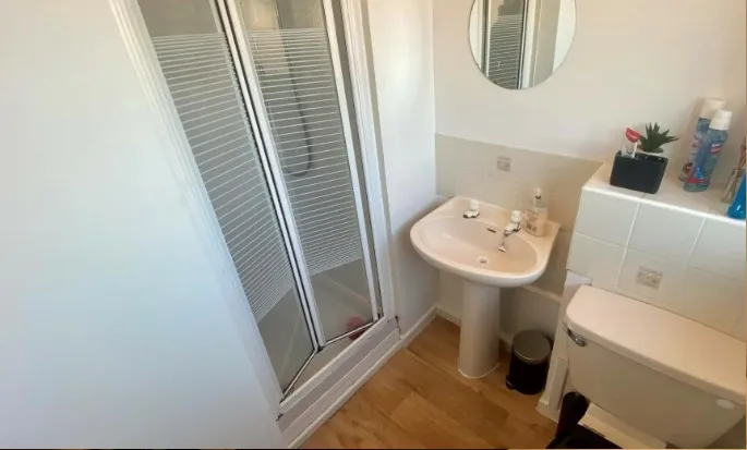 Falcon Close, Lenton, NG7, photo 5