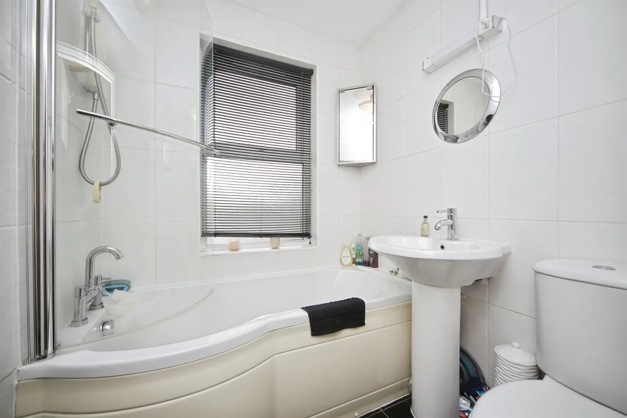 Priory Avenue, Taunton, photo 12