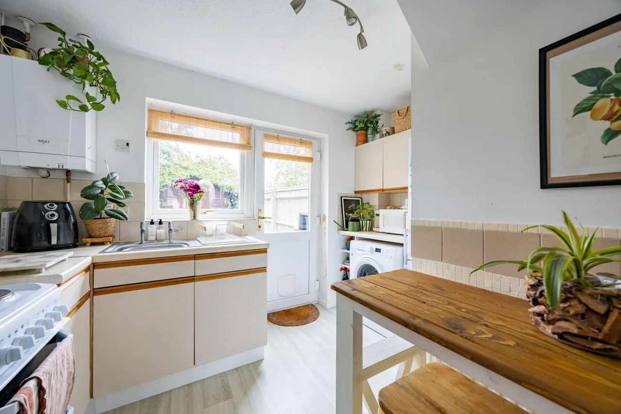 Braunfels Walk, Newbury, RG14, photo 6