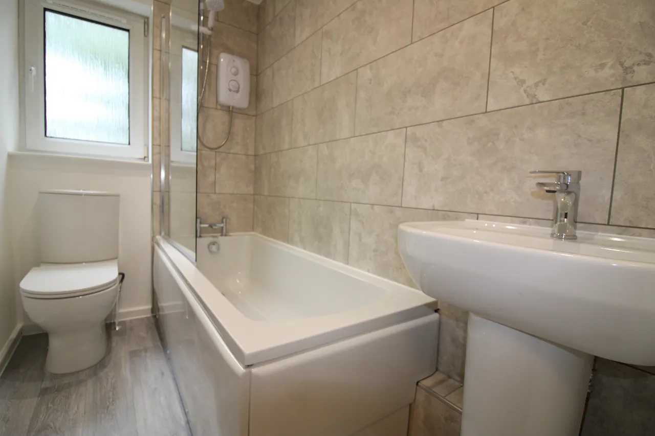 Woodlands Court, Old Kilpatrick, G60, photo 9