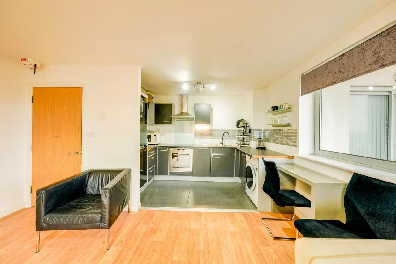 Axon Place, Ilford, IG1, photo 5