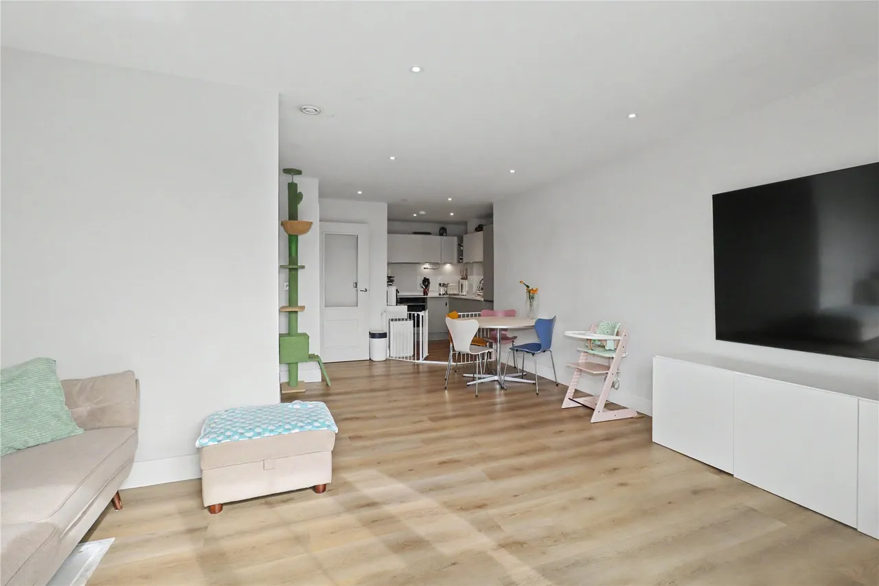 Monument Road, Woking, GU21, photo 5