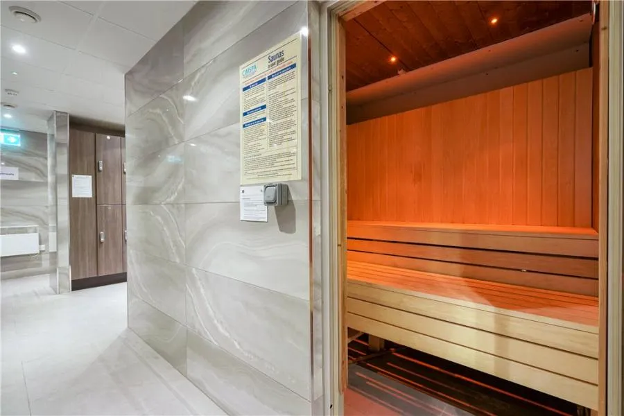 Western Gateway, Excel, E16, photo 4