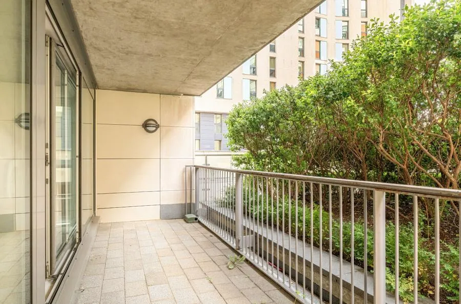 Western Gateway, Excel, E16, photo 6
