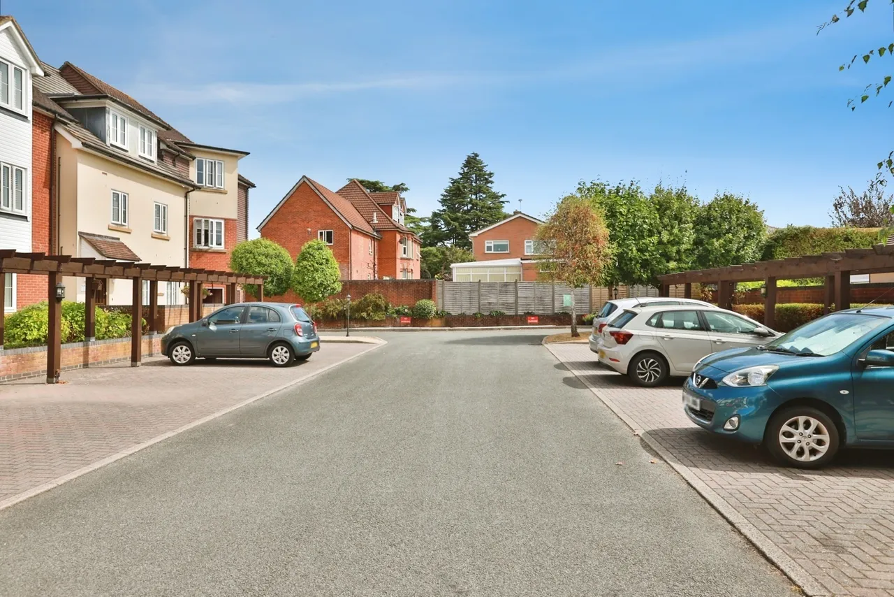 Jenner Close, Verwood, BH31, photo 14