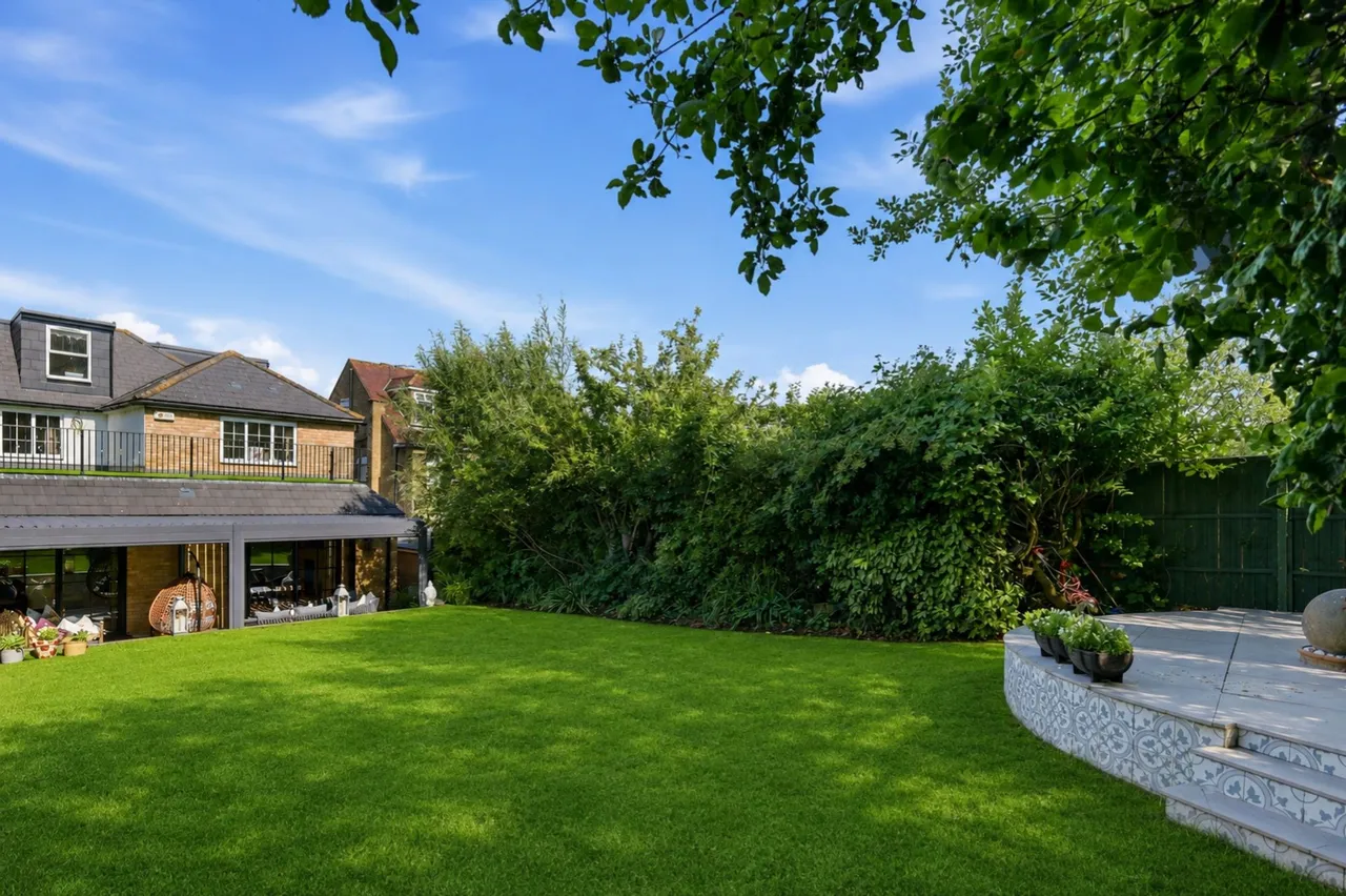 Dukes Avenue, Theydon Bois, CM16, photo 39