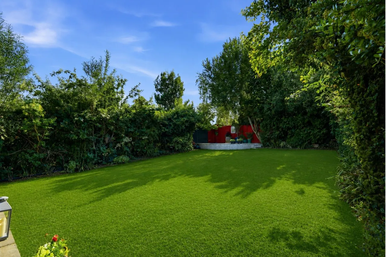 Dukes Avenue, Theydon Bois, CM16, photo 38