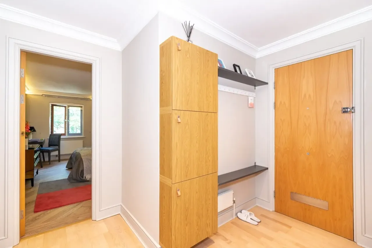 Star Place, E1W, photo 3