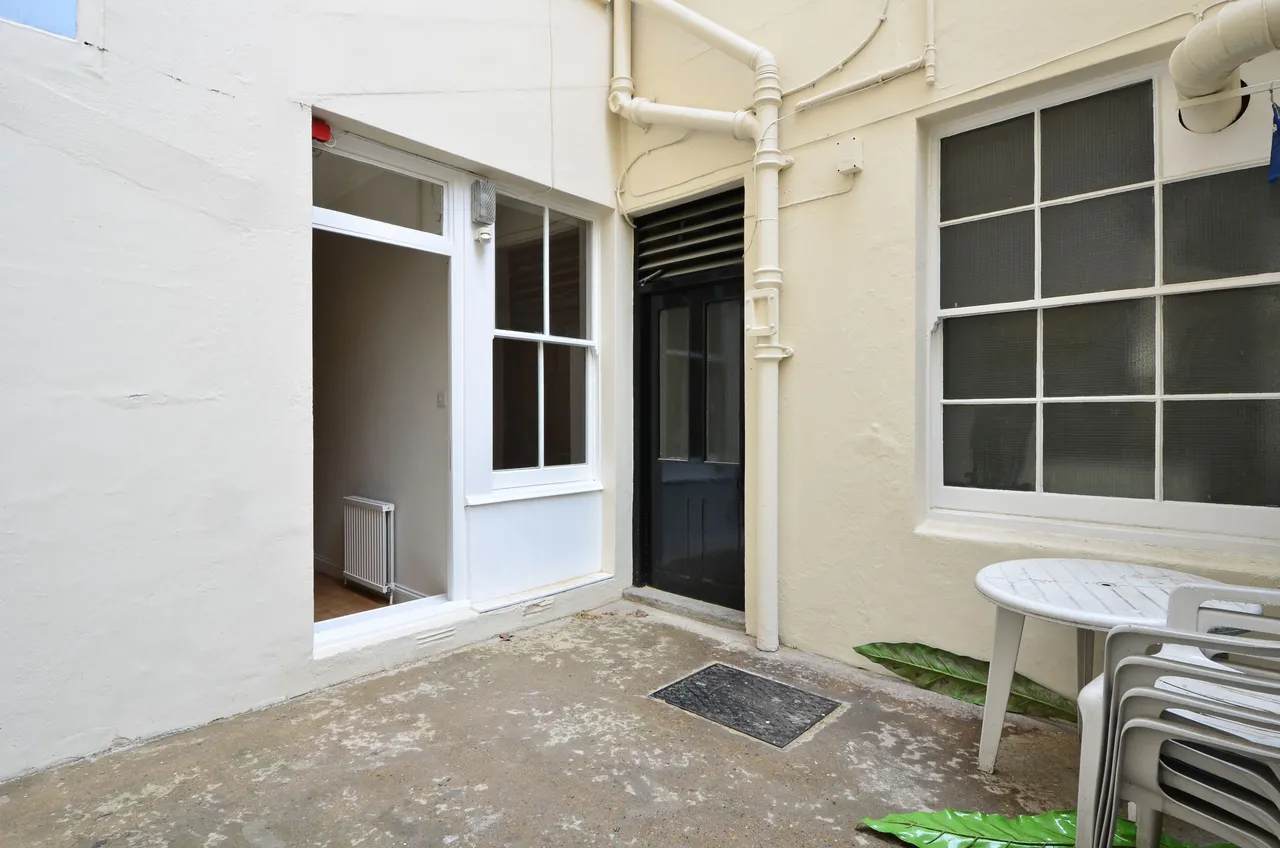 Flat 1, 134 Queens Gate, London, photo 7