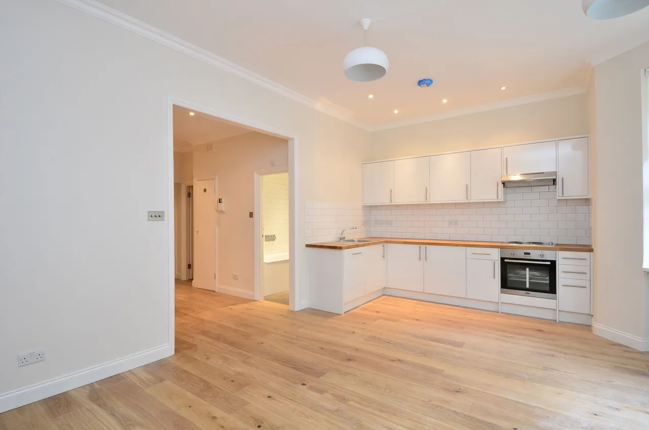 Flat 1, 134 Queens Gate, London, photo 5