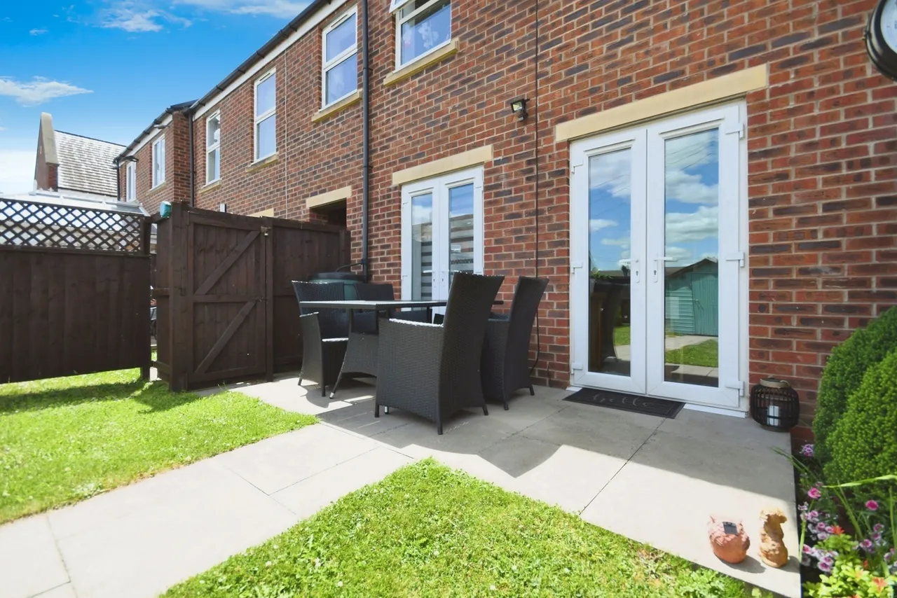 Church Drive, Shirebrook, Mansfield, Derbyshire, NG20, photo 16