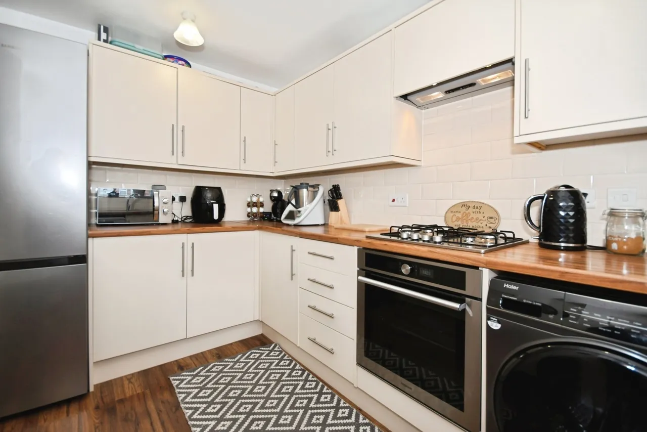 Church Drive, Shirebrook, Mansfield, Derbyshire, NG20, photo 7